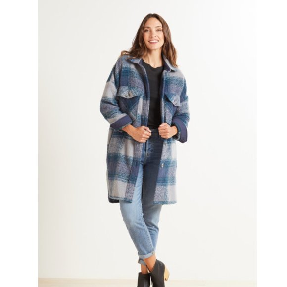Evereve "Raye" Plaid Shacket (Blue maxi oversized button plaid shirt jacket) - Picture 1 of 9